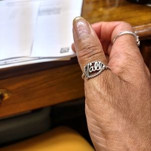 ring by James Avery made from silver and is a size 8 and is discontinued